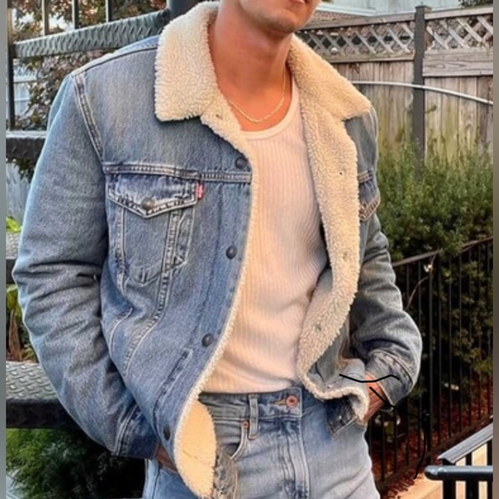 Mens Levi’s Sherpa Trucker jacket